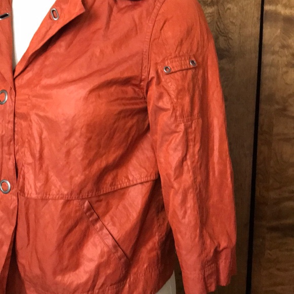 Orange Jacket - Picture 6 of 7
